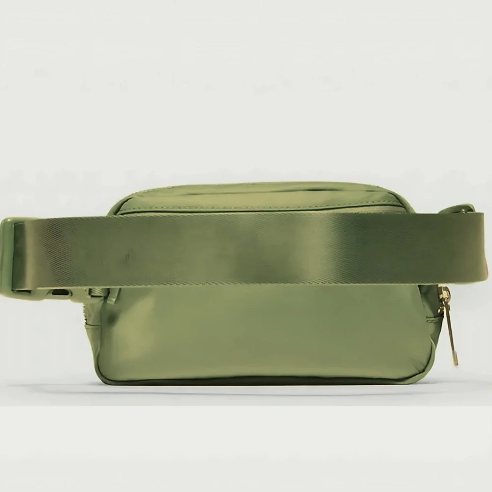 Lululemon Everywhere Crossbody Belt Bag 1L - Forest Green Army